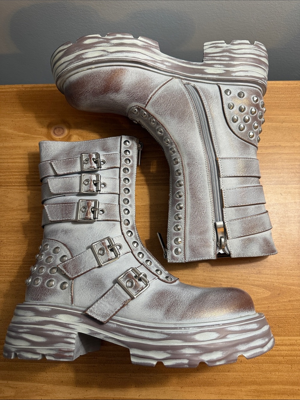 Feetquake Women’s Studded Platform Combat Boots